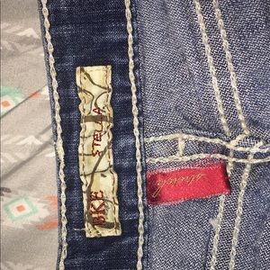 Women’s jeans